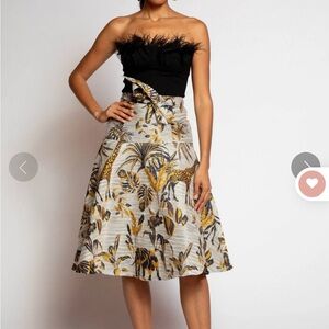 Allas Serengeti Giraffes Print Skirt NWOT